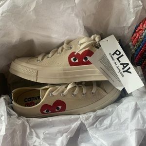 COMME des GARCONS PLAY x CONVERSE lowtop